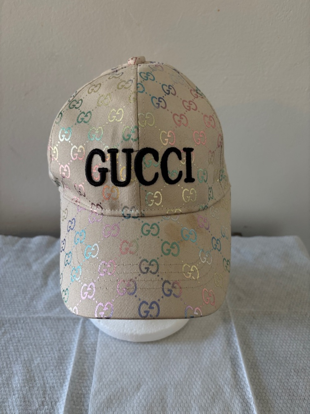 Gucci Beige Cap with Black Logo and Rainbow GG Print